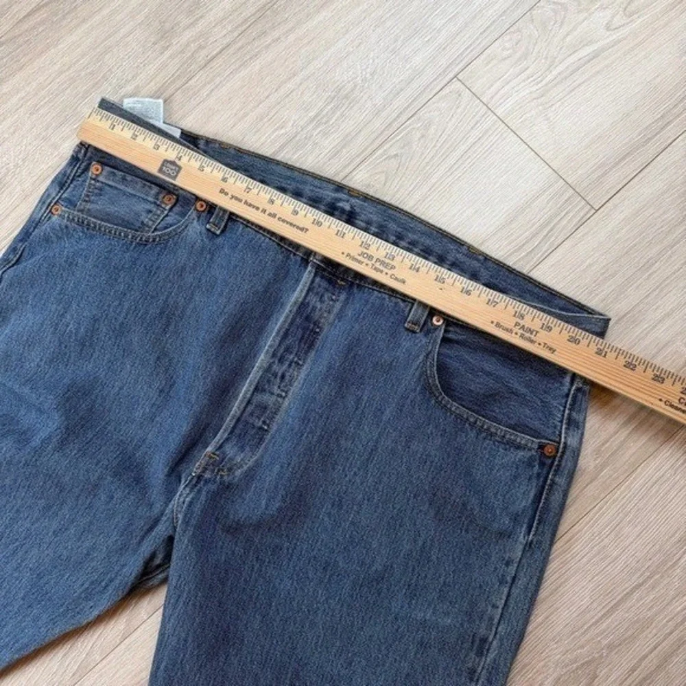 Levis 501 Original Fit Mens Blue Medium Wash Straight Leg Jeans 42x32 00501-0193